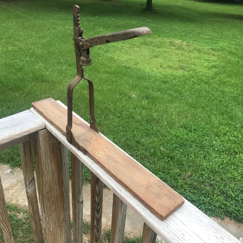 1930s Sampson Steel Bottle Capping Tool in Great Functional Condition Brew Maker